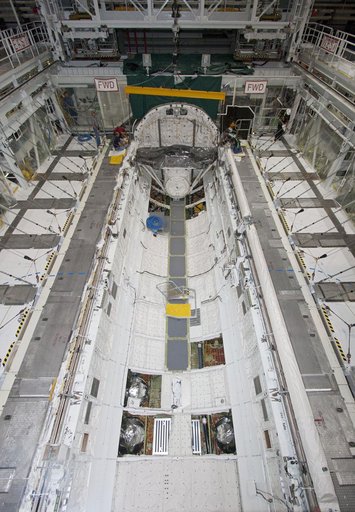 KSC-2011-8348