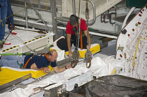 KSC-2011-8350