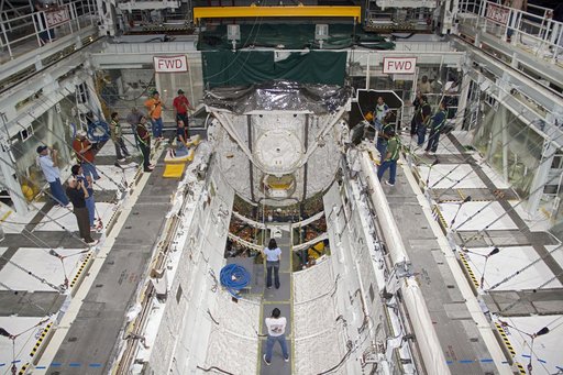 KSC-2011-8352