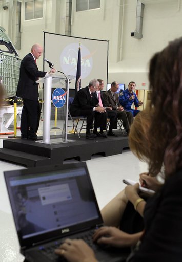 KSC-2012-3735