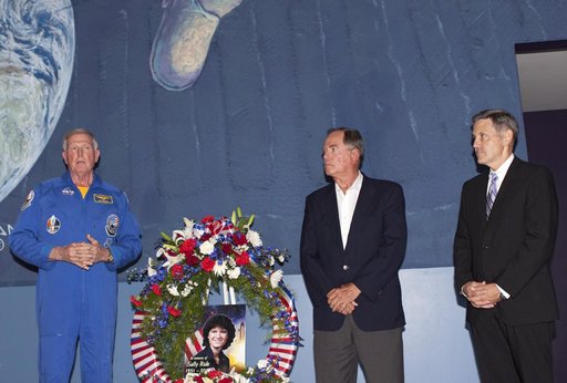 KSC-2012-3957