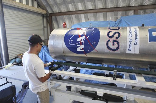 KSC-2013-2748
