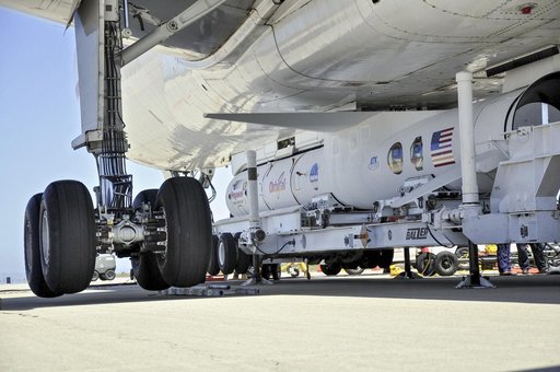 KSC-2013-2827