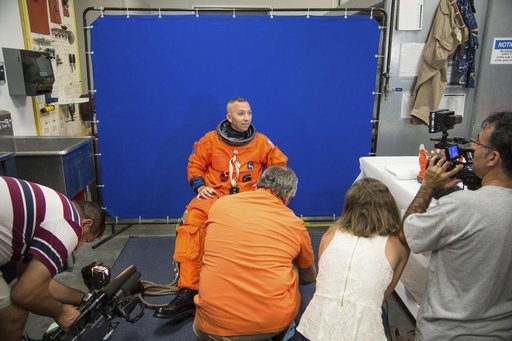 KSC-2013-3090
