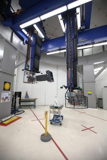 KSC-2013-3218