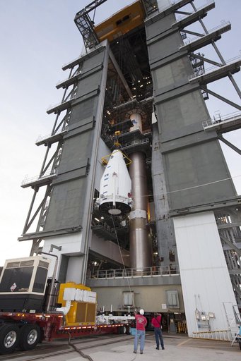 KSC-2013-3892