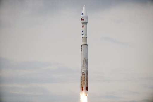 KSC-2013-4052