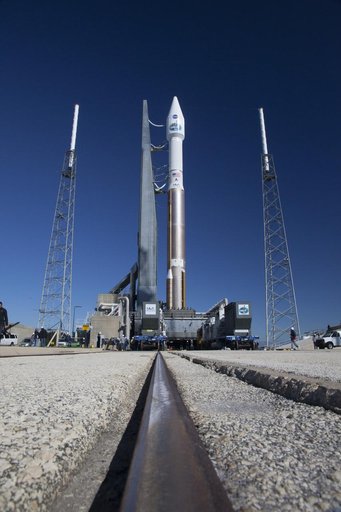 TDRS-L Roll to Pad 41