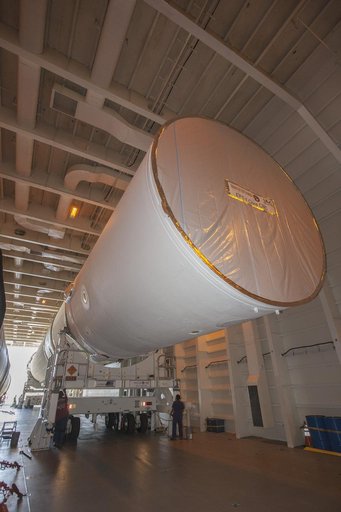 Orion Core Stage & Booster Offload, Move to HIF