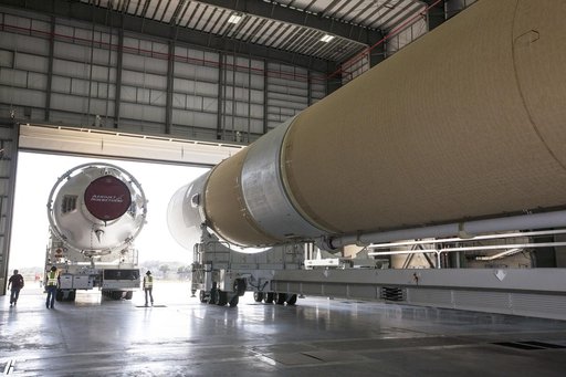 Orion Core Stage & Booster Offload, Move to HIF