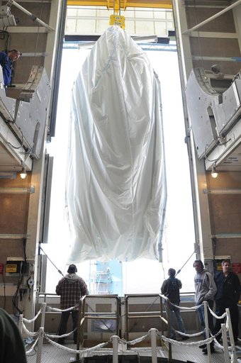 OCO-2: Hoisting the Fairing Halves up the MST