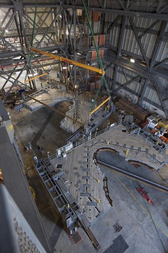 VAB Platform K(2) Lift & Install into Highbay 3