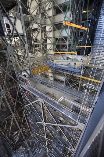 VAB Platform K(2) Lift & Install into Highbay 3