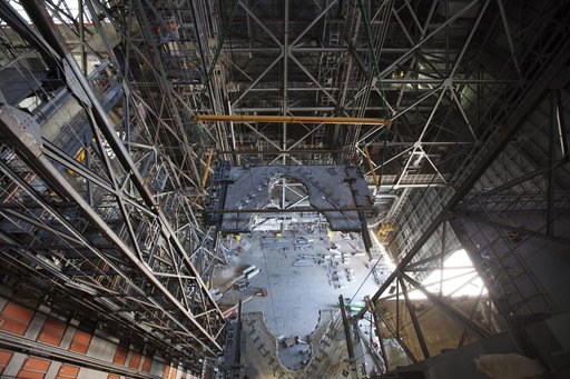VAB Platform K(2) Lift & Install into Highbay 3