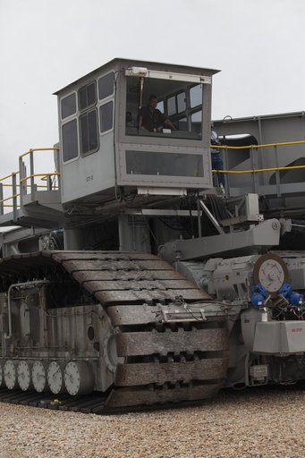 Crawler Transporter 2 Trek
