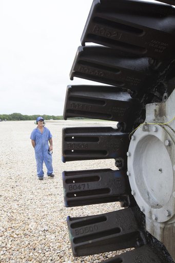 Crawler Transporter 2 Trek