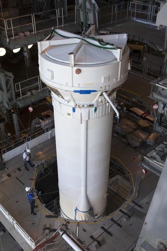 OSIRIS-REx, Atlas V Centaur Stage Arrival and Lift & Mate