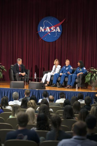 Commerical Crew Program (CCP) Astronauts Speak To Employees