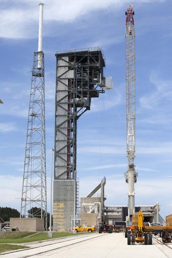 Commerical Crew Program (CCP) Access Arm Installation