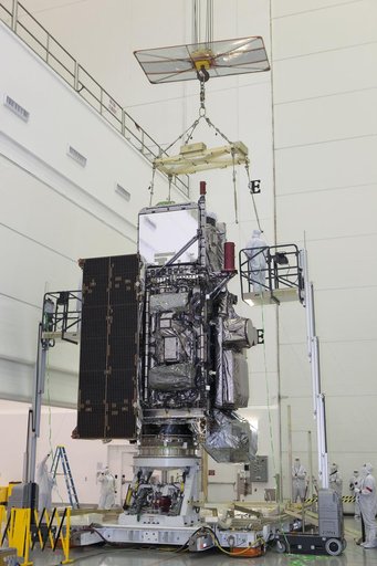 GOES-R Lift to Stand