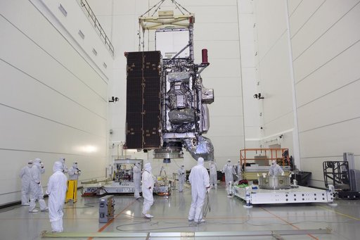 GOES-R Lift to Stand