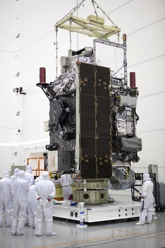 GOES-R Lift to Stand