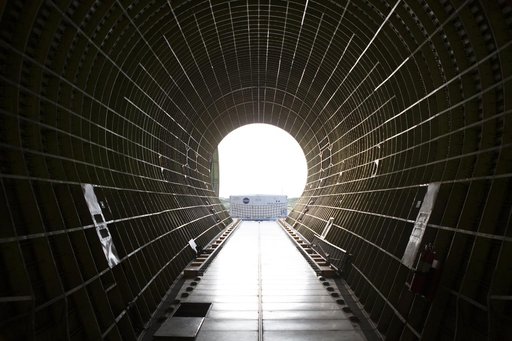 Orion EM-1 Heat Shield Offload, Transport, and Lift