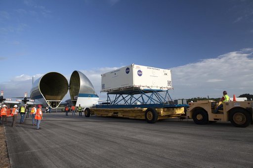 Orion EM-1 Heat Shield Offload, Transport, and Lift
