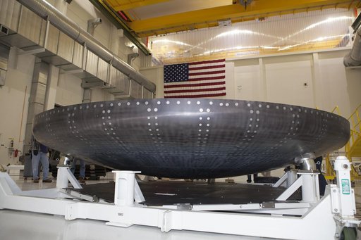 Orion EM-1 Heat Shield Unbagging