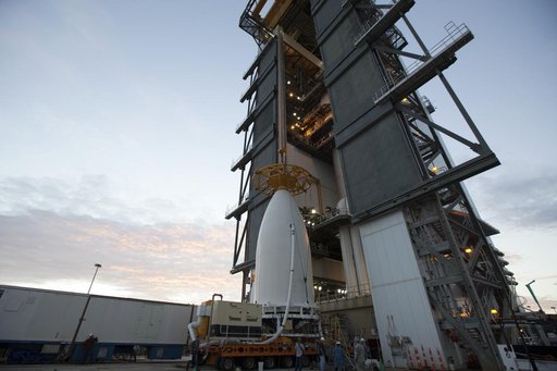 GOES-R Lift and Mate