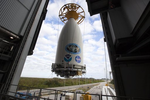 GOES-R Lift and Mate