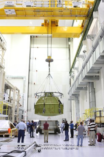 Orion EM-1 Crew Module Structural Test Article Move to Birdcage
