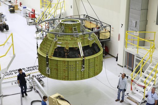 Orion EM-1 Crew Module Structural Test Article Move to Birdcage