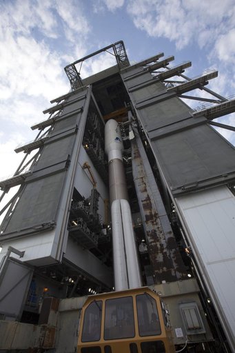 GOES-R Rollout from VIF to Pad 41