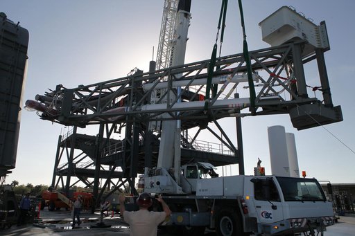 Core Stage Inter-Tank Umbilical Installation