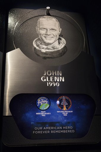 John H Glenn Jr. Wreath Laying Ceremony - Inside Heroes and Lege