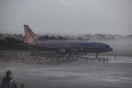 Pegasus XL CYGNSS Launch Attempt - Prepared for Takeoff - Scrubb
