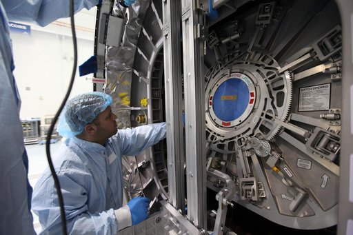 OA-7 Cargo Module Hatch Closure