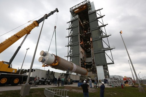 OA-7 Atlas V Booster Lift to Vertical on Stand (LVOS)