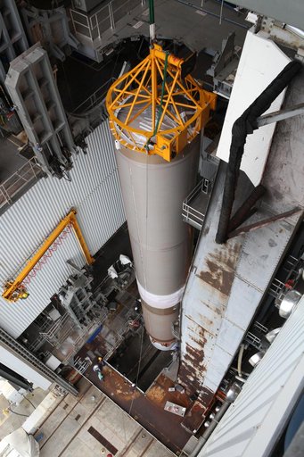 OA-7 Atlas V Booster Lift to Vertical on Stand (LVOS)