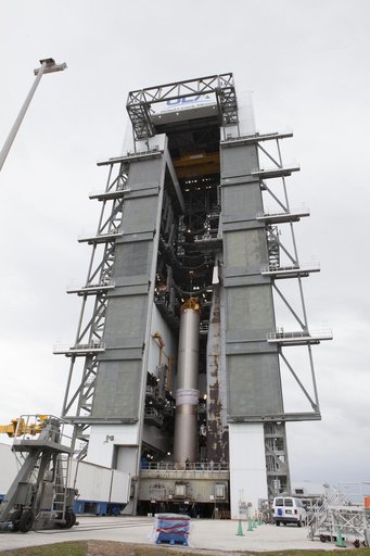 OA-7 Atlas V Booster Lift to Vertical on Stand (LVOS)