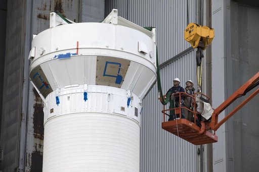 OA-7 Atlas V Centaur Stage Lift and Mate to Booster