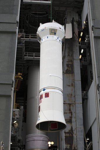 OA-7 Atlas V Centaur Stage Lift and Mate to Booster