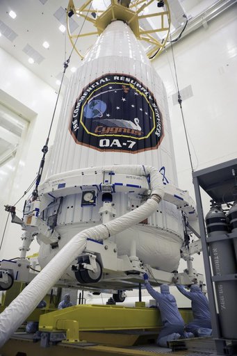 OA-7 Cargo Module Lift to KAMAG