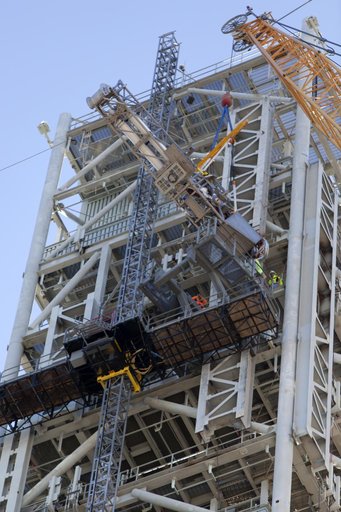 Orion Service Module Umbilical (OSMU) Installation