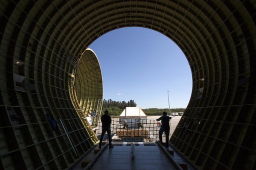 Orion EM-1 Crew Module Structural Test Article loaded onto Guppy