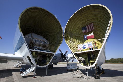 Orion EM-1 Crew Module Structural Test Article loaded onto Guppy