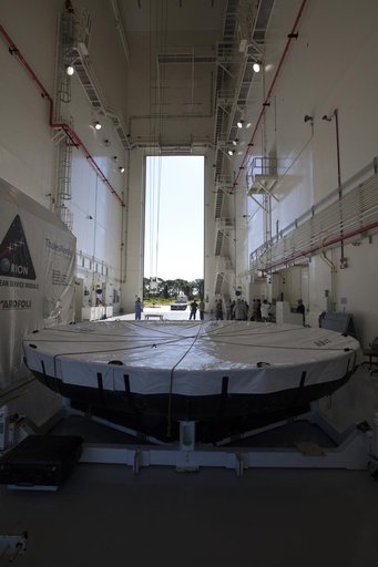 Orion EFT-1 Heat Shield Move from LASF to VAB Highbay 2