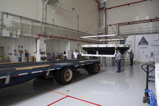 Orion EFT-1 Heat Shield Move from LASF to VAB Highbay 2