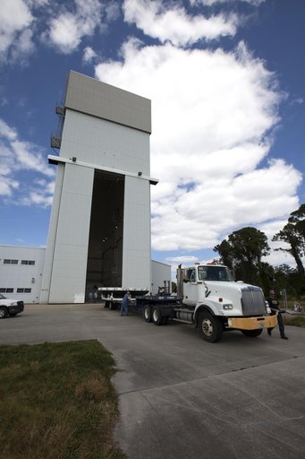 Orion EFT-1 Heat Shield Move from LASF to VAB Highbay 2